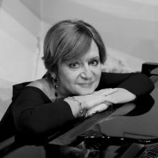 nicoletta-olivieri-pianist-accompanist-vocal-coach-chorus-master-theatre